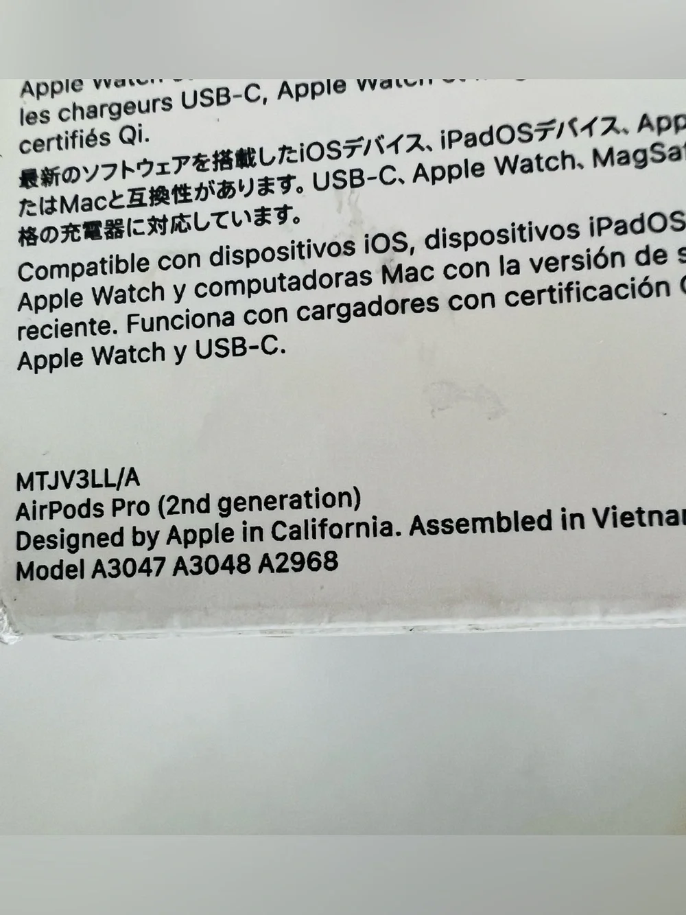 Apple AirPods Pro 2th Generation Charging Case in Working Good Case and Box